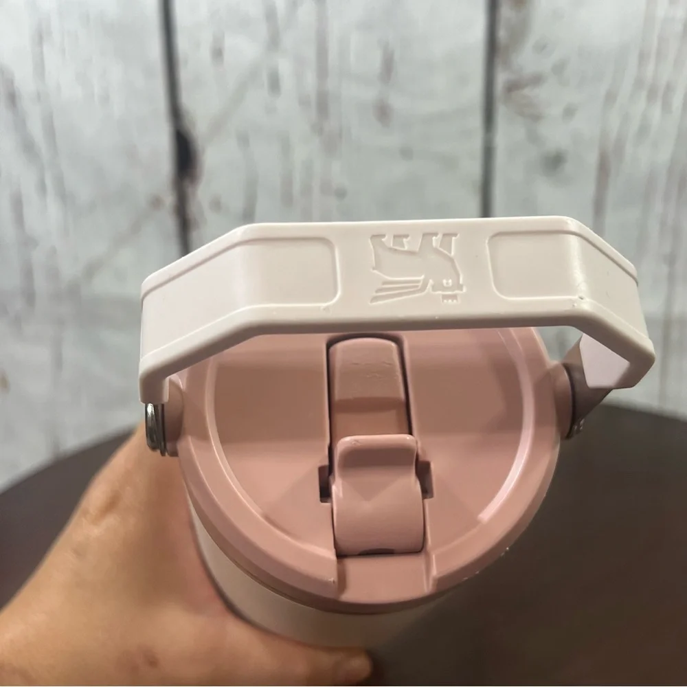 Stanley Iceflow Flip Straw Pale Pink 30 oz Travel Mug with Foldable Handle - Picture 10 of 12